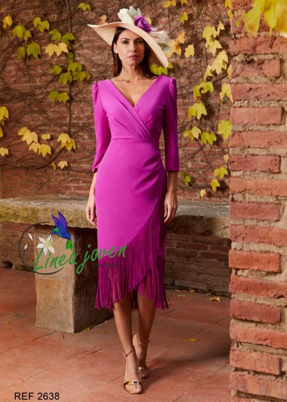 Vestido de fiesta escote en V falda