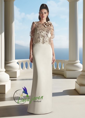 Vestido largo confeccionado...