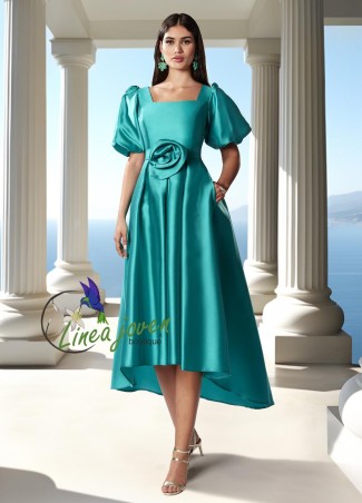 Vestido corto confeccionado...