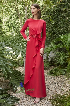 Vestido largo confeccionado...