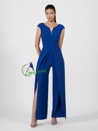 Mono de fiesta azul...