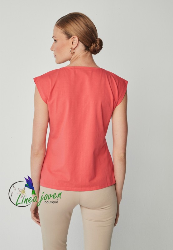 Camiseta collar coral Camiseta collar coral