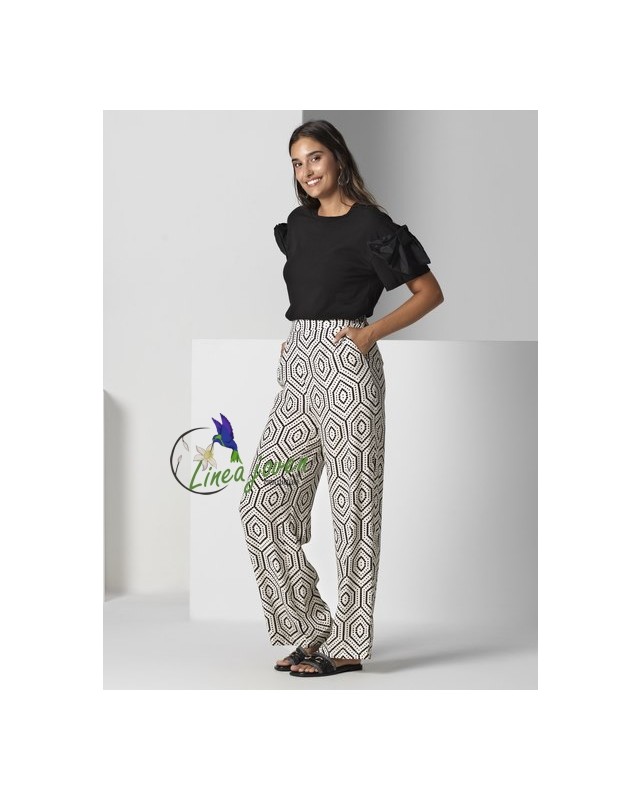 Conjunto Blusa negro y Pantalón...
