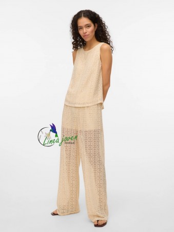 Top beige sin mangas