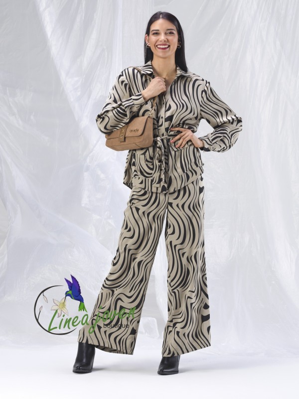 Conjunto Blusa Pantalón cebra marfil...